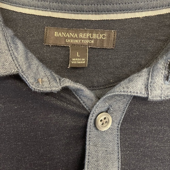 Like New Banana Republic Luxury Touch Short Sleeve Polo - Picture 2 of 3